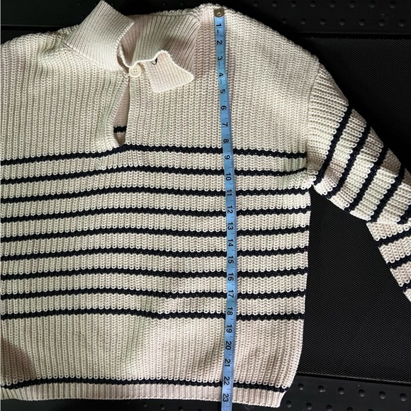 Zara Striped Cream Women's Sweater in size Small - Picture 7 of 9